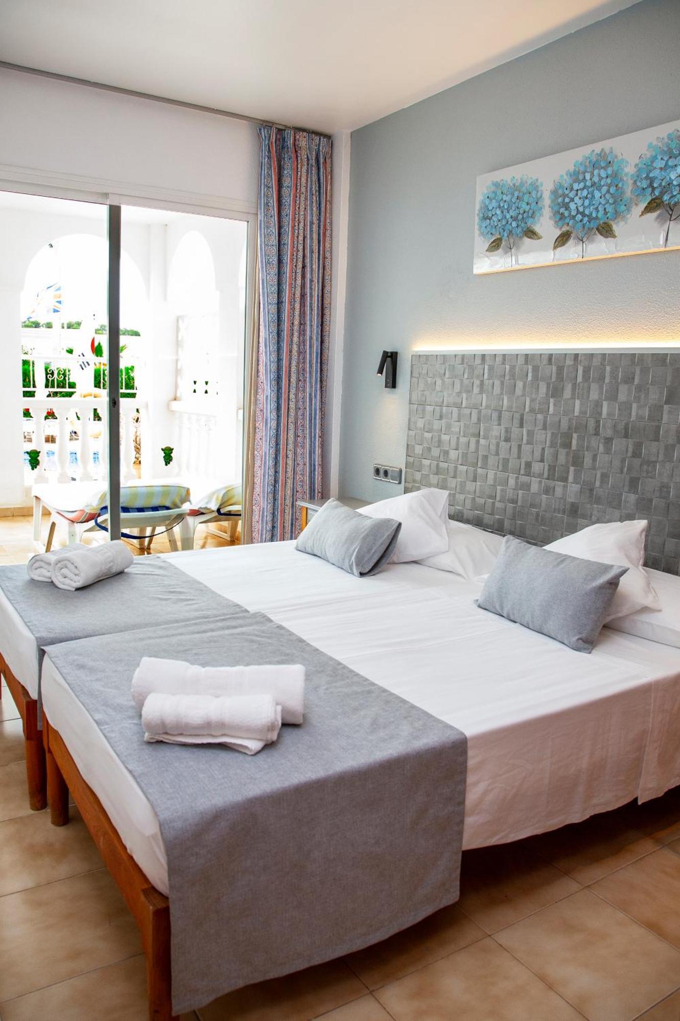 Atalaya Bosque Apartamentos Paguera Kültér fotó
